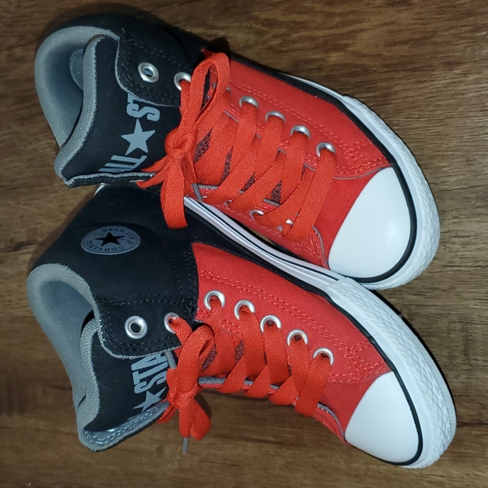 CONVERSE ALL STARS High Top Plush Padded Unisex Black & Red Sz 3 Youth 2…